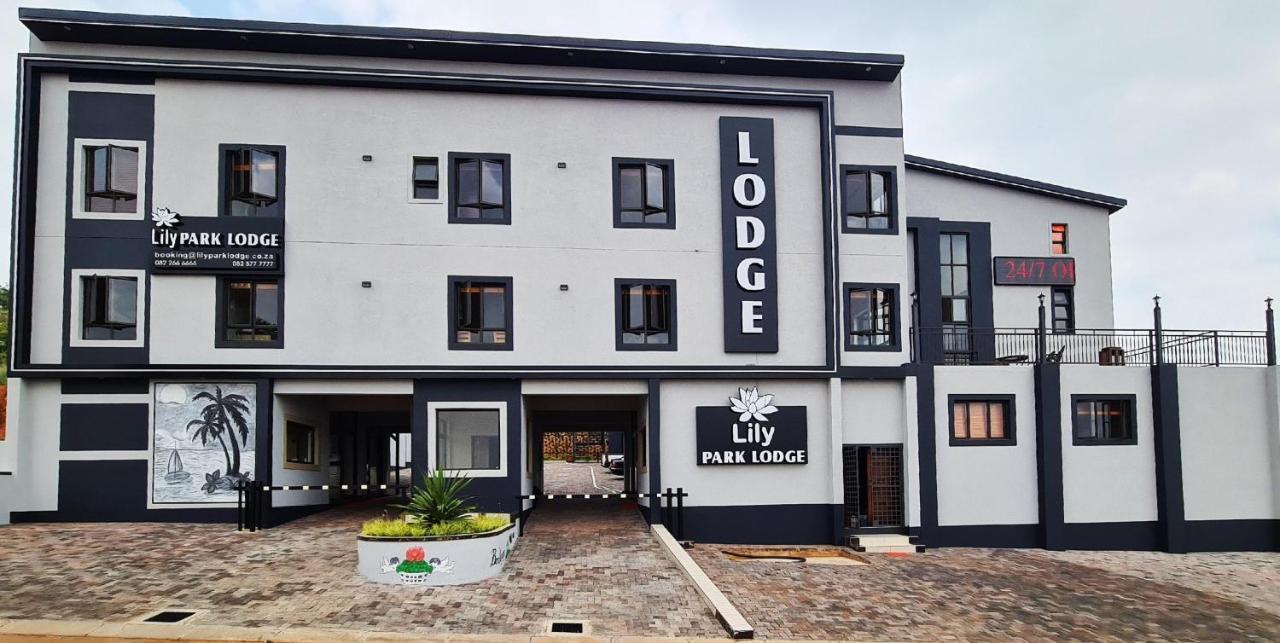 Lilypark Lodge Рюстенбург Экстерьер фото