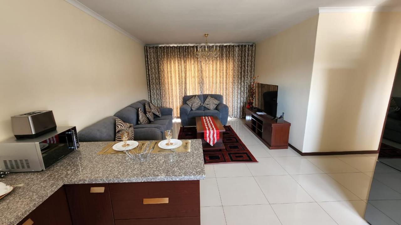 Lilypark Lodge Рюстенбург Экстерьер фото