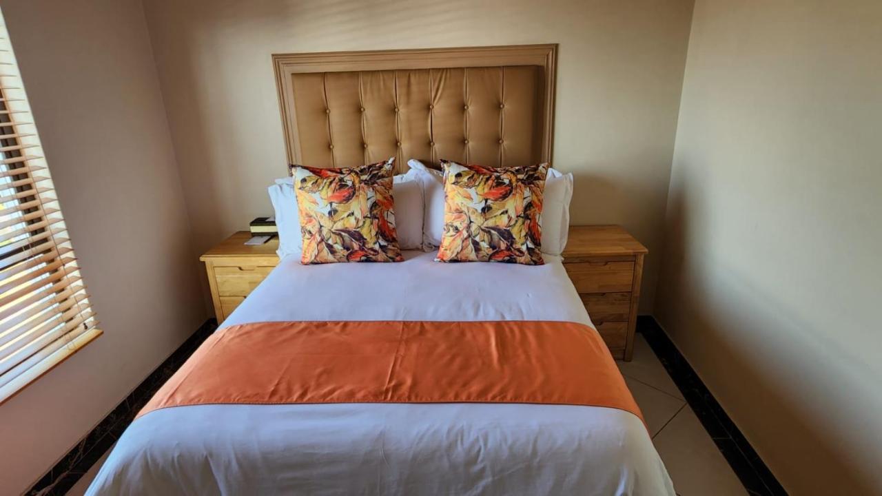 Lilypark Lodge Рюстенбург Экстерьер фото