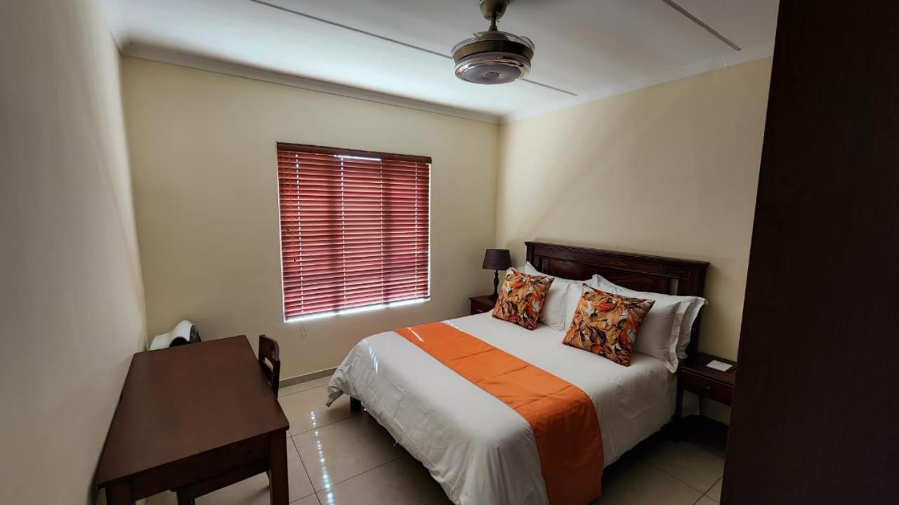 Lilypark Lodge Рюстенбург Экстерьер фото