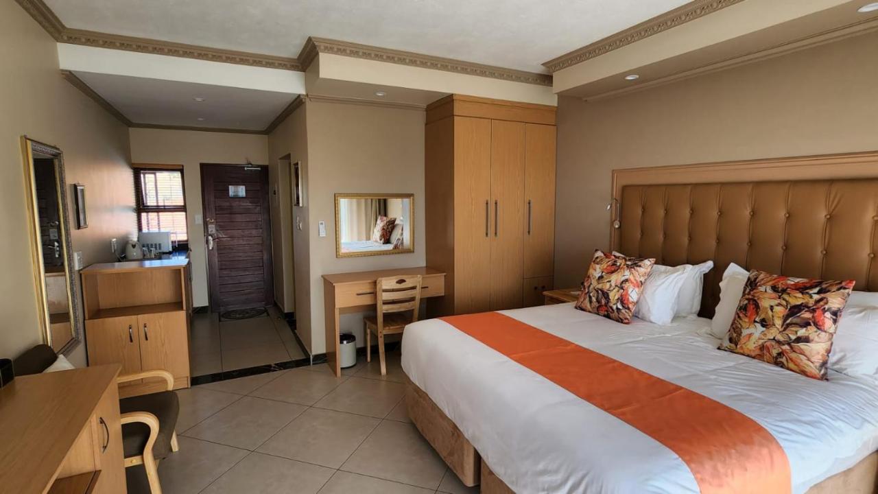 Lilypark Lodge Рюстенбург Экстерьер фото